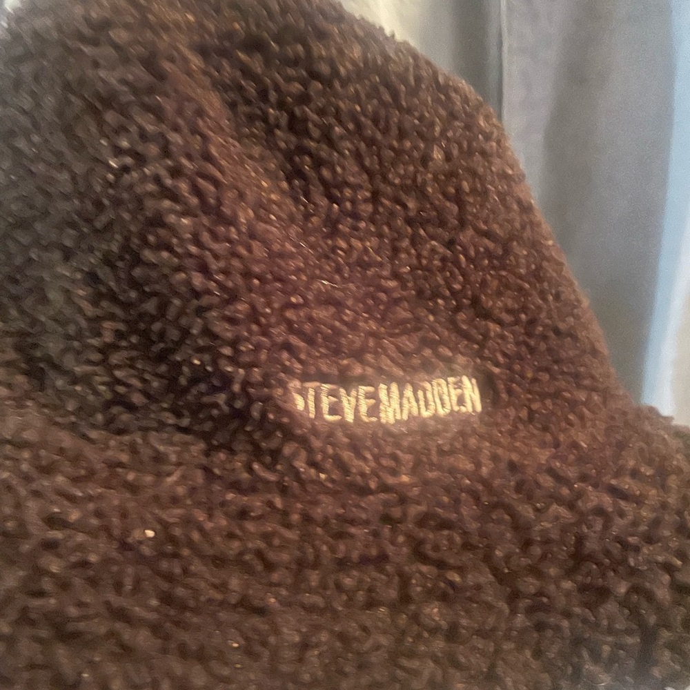 Steve Madden Black Faux Fur Bucket Hat - Picture 3 of 4